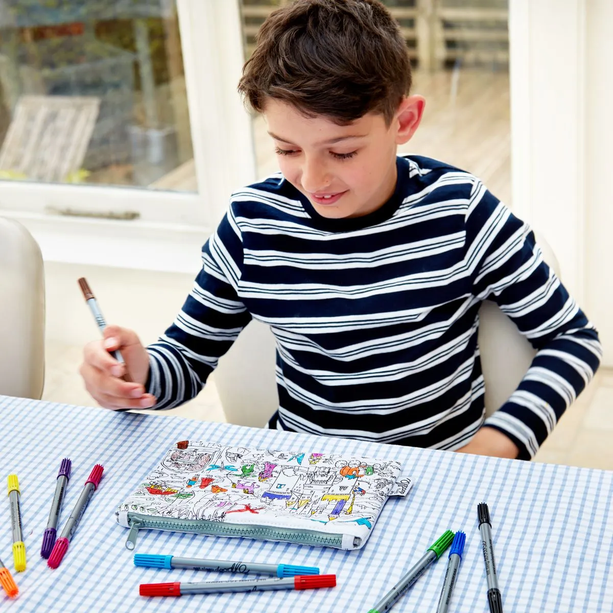 FTPEN-fairytales-legends-pencil-case-1-5746-1642154106-1200×1200-jpg