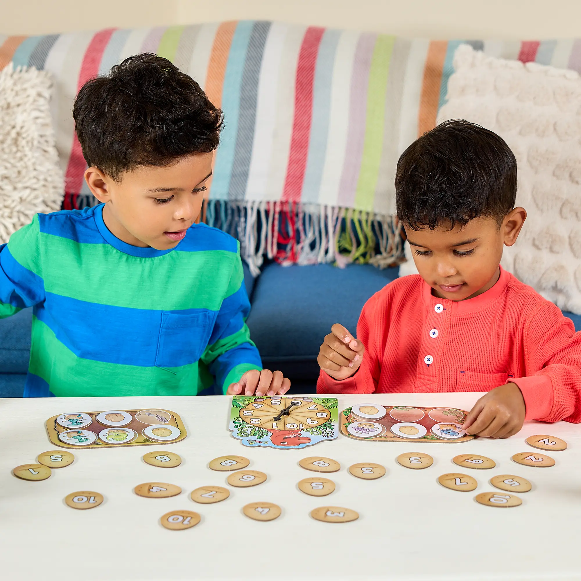 130_dinosaur_number_eggs_02_2000