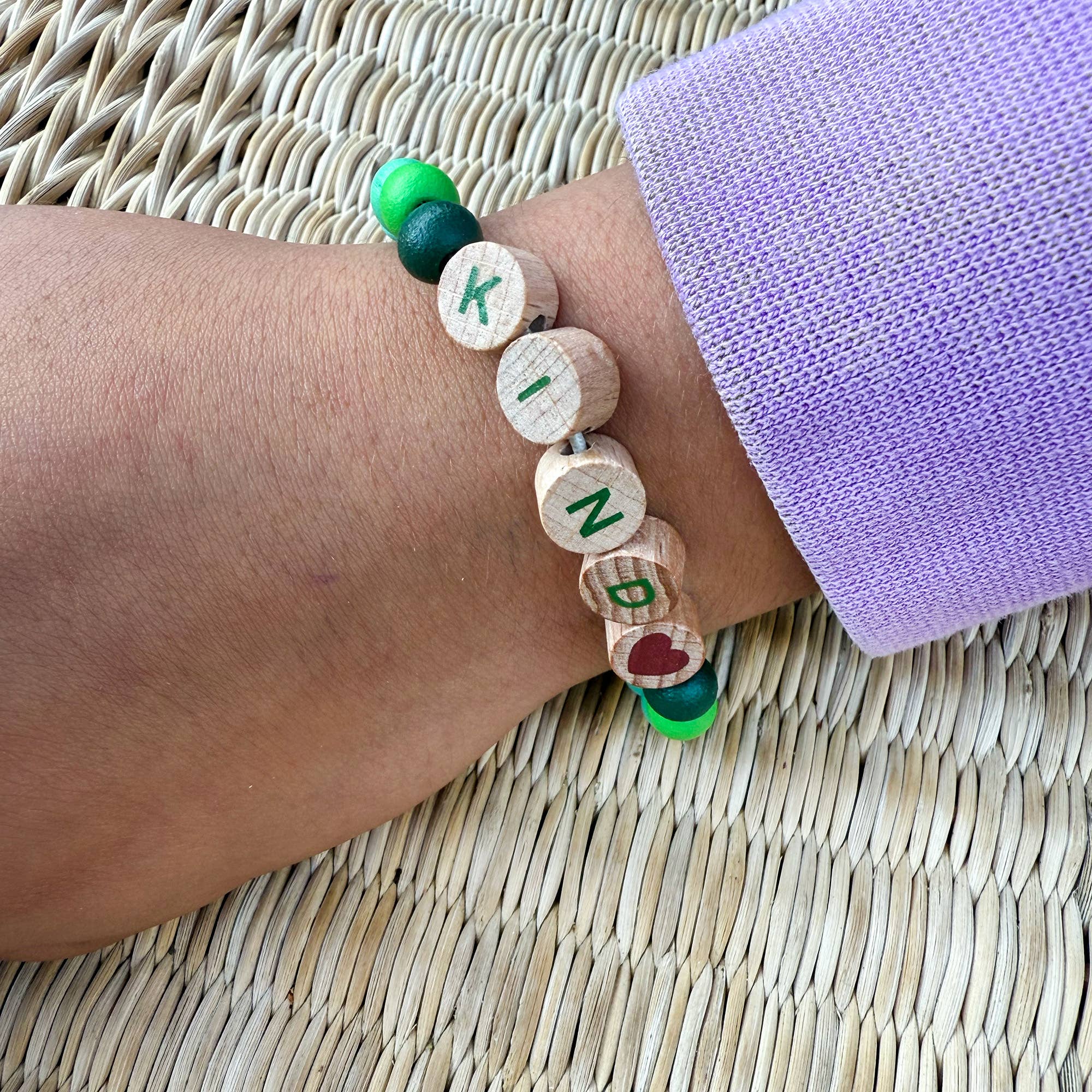 4eea5be2e5d4b6cbe385b5bd3160a0d83dc5fac27363756aff9107bee1ff8984