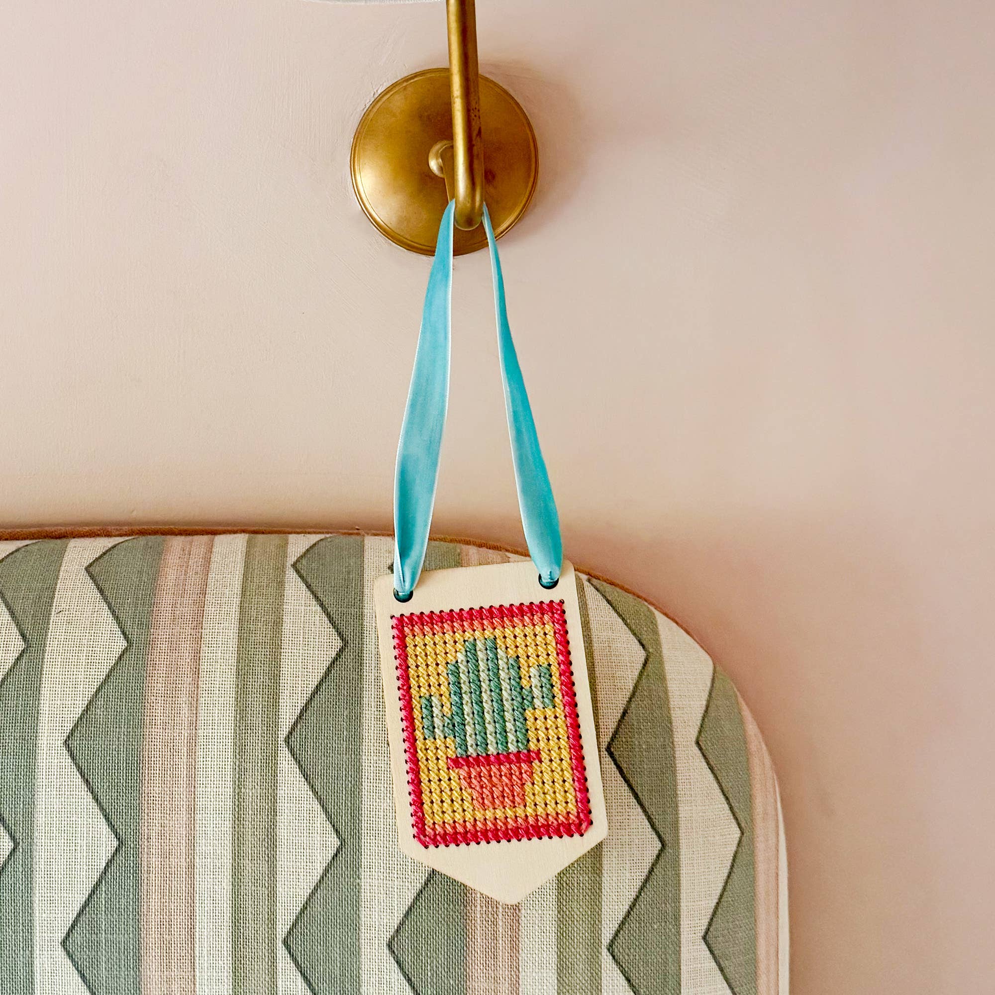 86119e10dcf68384d4d4920697a05c852ef0b0602ea55fdcfd08d786bdf0d826