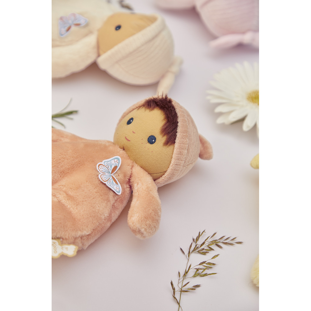 baby-zinnia-fabric-doll