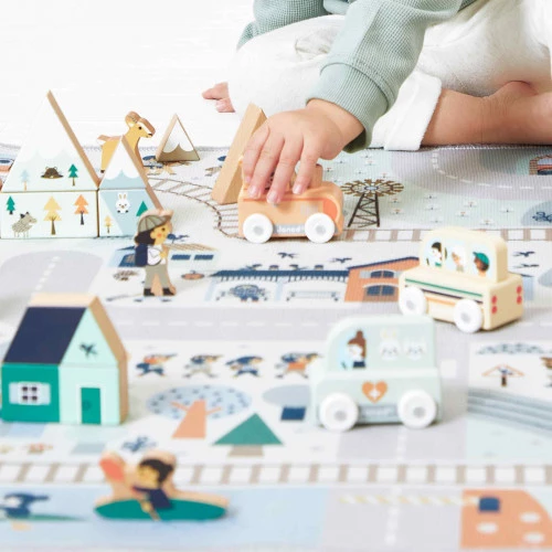 wooden-bus-mountain-valley-cross-roads